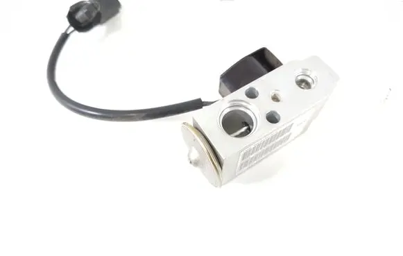 Air conditioning (A/C) expansion valve