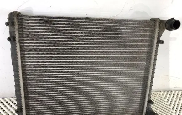 Coolant radiator