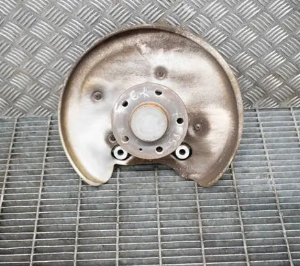 Audi A4 S4 B9 8W Rear wheel hub