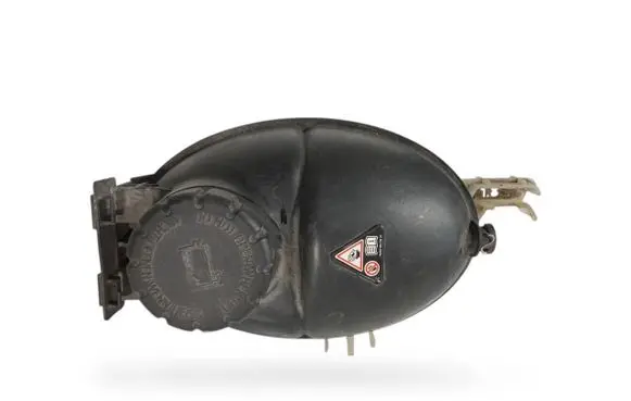 Coolant expansion tank/reservoir