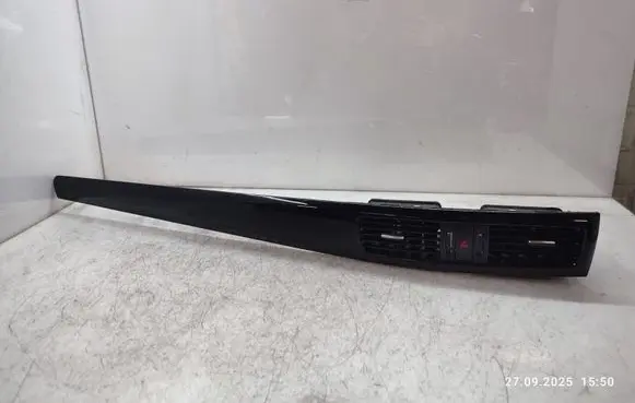 Mazda CX-5 Dash center air vent grill KD456491X