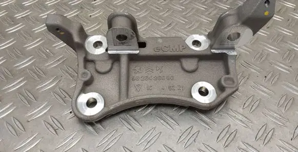 Citroen C4 III e-C4 Gearbox mounting bracket 9826426680