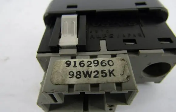 Volvo C70 Headlight level height control switch 9162960