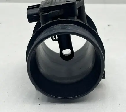 Volvo V70 Mass air flow meter 30713512