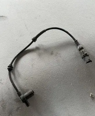Opel Corsa C ABS brake wheel speed sensor 09115064