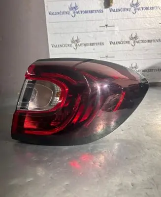Renault Captur Rear/tail lights 265506738R 6766500 030619