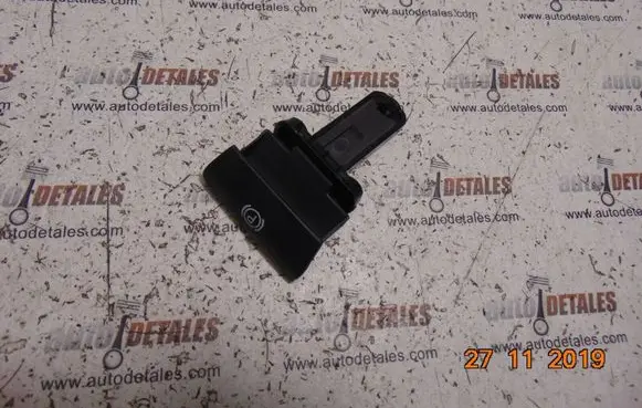 Volvo XC90 Hand brake release handle 8683963