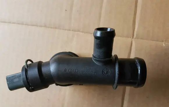 Audi A3 S3 8V Engine coolant pipe/hose 5Q0122291BG
