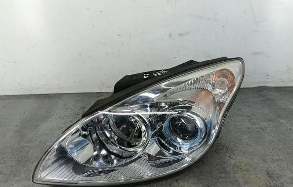 Hyundai i30 Headlight/headlamp 921012LXXX