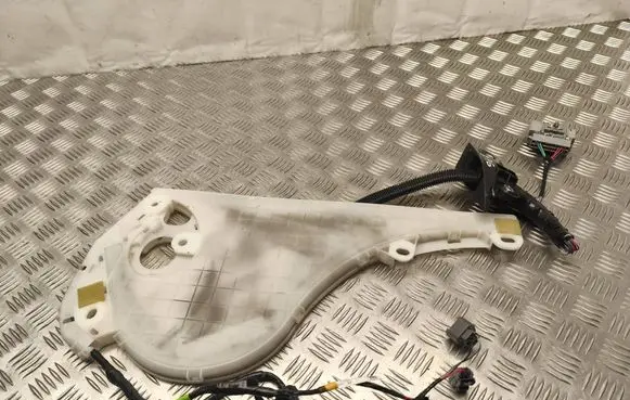 Mazda 5 Sliding door wiring loom CC6467210E