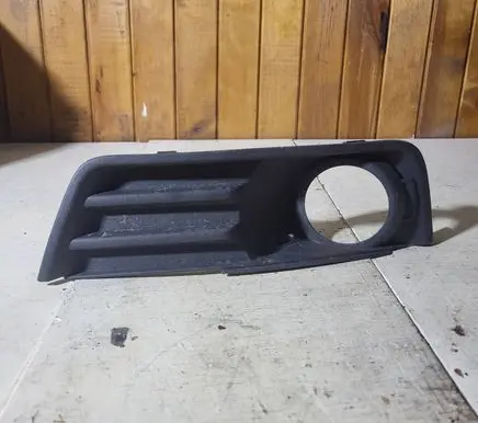 Ford C-MAX I Front fog light trim/grill 3M51R19952AD