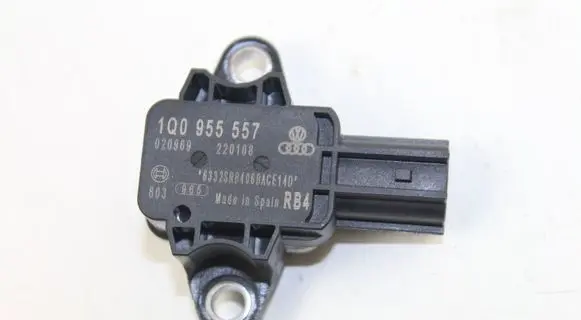 Volkswagen Eos Airbag deployment crash/impact sensor 1Q0955557