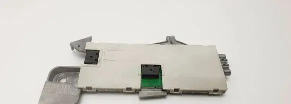 Mercedes-Benz E W211 Antenna control unit 4019ADCS211 10038104 A2118200189