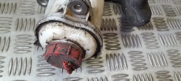 Fiat Doblo Power steering fluid tank/reservoir 46767469 T835