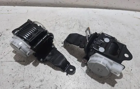 Audi A6 etron 85E Set of seat belts 85e857805a