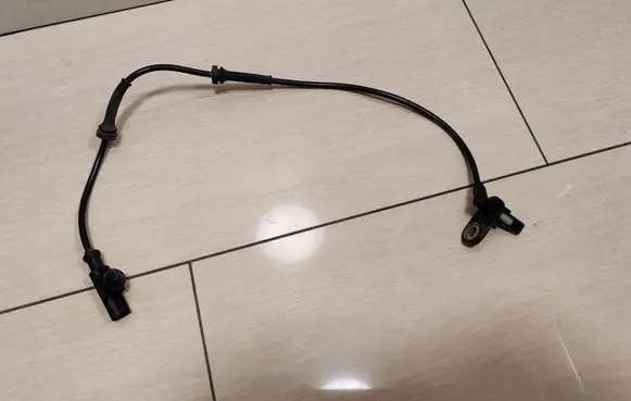 Nissan Note (E11) ABS wheel speed sensor 47900AX600 0265007538