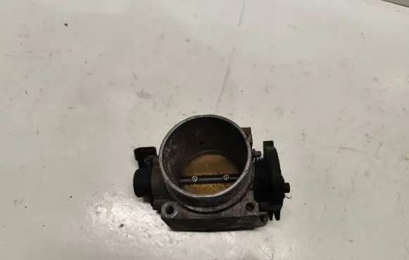 Volvo S40, V40 Throttle valve 72791000