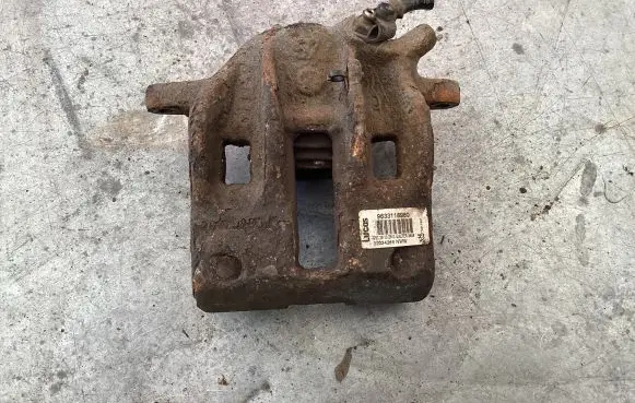 Peugeot 607 Front brake caliper 9633118980