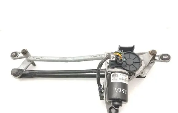 Maserati Quattroporte Front wiper linkage and motor 670007561