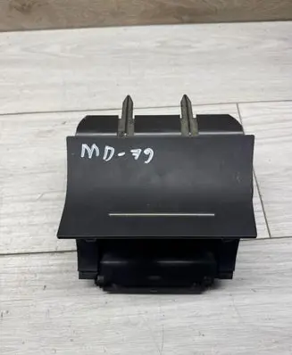 Skoda Octavia Mk2 (1Z) Car ashtray 1Z1863077A 1Z1857962B