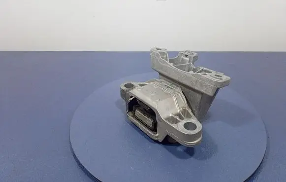 Ford Kuga I Engine mount vacuum valve LX617M121
