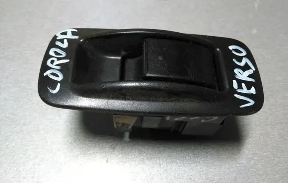 Toyota Corolla Verso E121 Electric window control switch 848100F010 848010F030 54035228