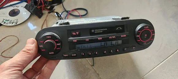 Volkswagen New Beetle Radio/CD/DVD/GPS head unit 1C0035186 7648229060 NEWBEETLE