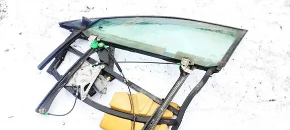 Audi A4 S4 B5 8D Front door window/glass frame 