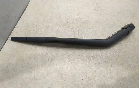 Nissan Note (E12) Rear wiper blade arm 