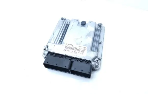 BMW 5 F10 F11 Engine control unit/module 8586540 030379894 0281031950