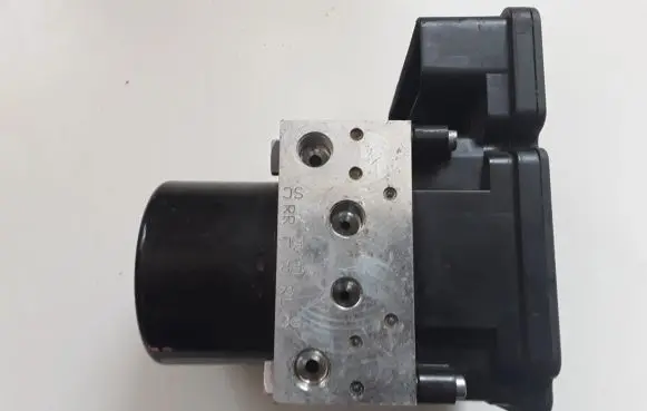 Volvo XC60 ABS Pump 10061336881