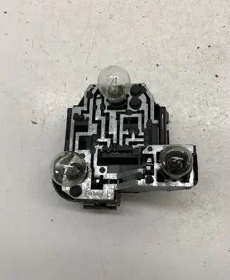 Volkswagen PASSAT B3 Tail light bulb cover holder 357945257