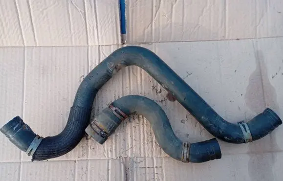 Mitsubishi Colt CZ3 Engine coolant pipe/hose MR597672 MR597668