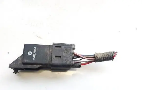 Dodge Caliber Glow plug pre-heat relay 0281003040 05033351AA
