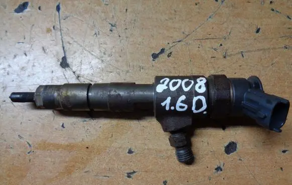 Peugeot 2008 I Fuel injector 0445110340