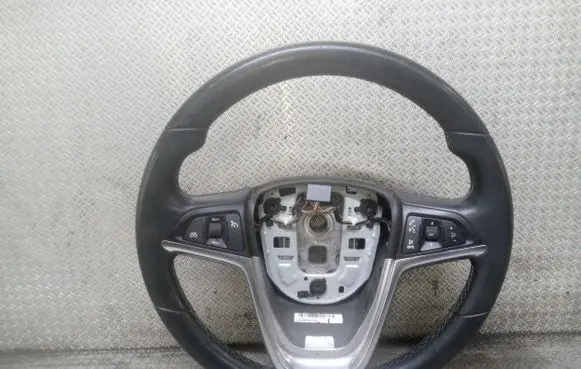 Opel Astra J Steering wheel 13305818