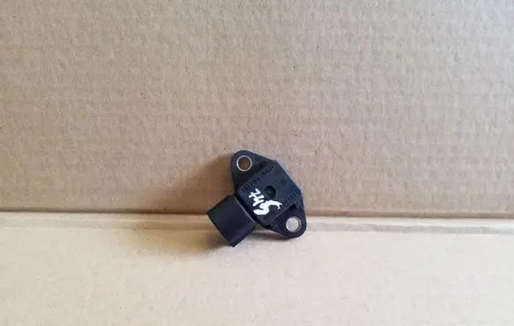 Fuel pressure sensor