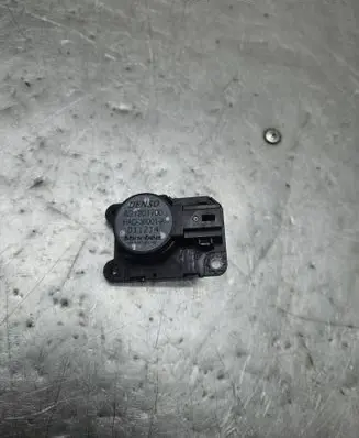 Renault Captur Air flap motor/actuator HAD36001A A21201700 011214