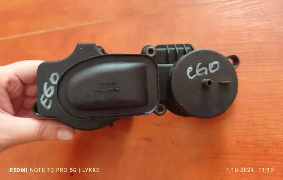 BMW 5 E60 E61 Oil breather separator 1928403998 7781465 7799139