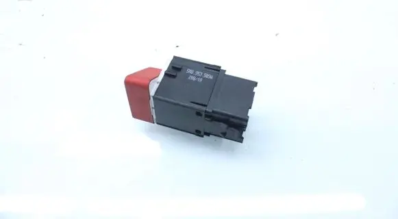 Volkswagen Golf Plus Hazard light switch 5M0953509A
