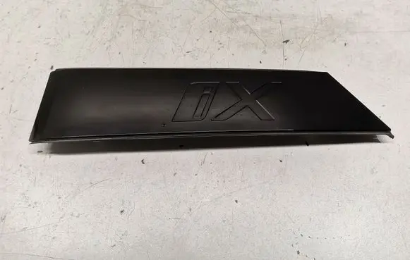Rear fender molding trim