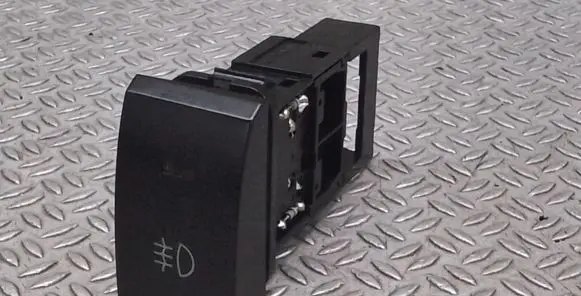 Fog light switch