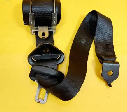Honda Civic Rear seatbelt 02300887