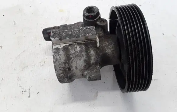 Renault Laguna II Power steering pump 8200100082
