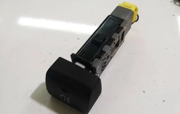Hyundai Santa Fe Fog light switch 9373026500