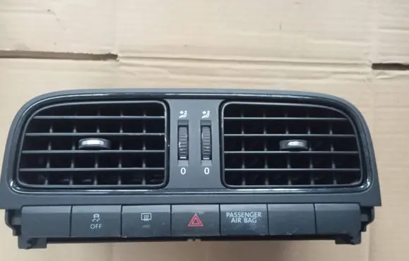Volkswagen Polo V 6R Dash center air vent grill 6RF819728 06042010 WW250