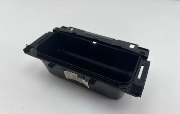 Ashtray (front)