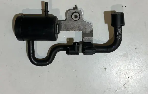 Ford Mustang VI Breather/breather pipe/hose FR3C6J003AC