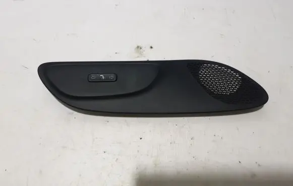 Chrysler Pacifica Other trunk/boot trim element 6DB41DX9AB