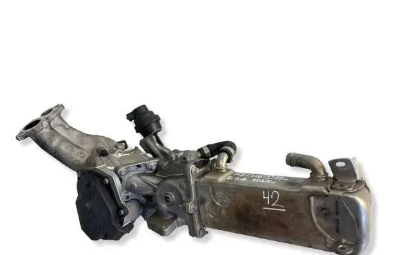 Mercedes-Benz C W204 EGR valve A6511400360 A2C53418576 A6511402108